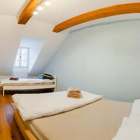 Golden Sheep Apartments Near Charles Bridge Apartment *
